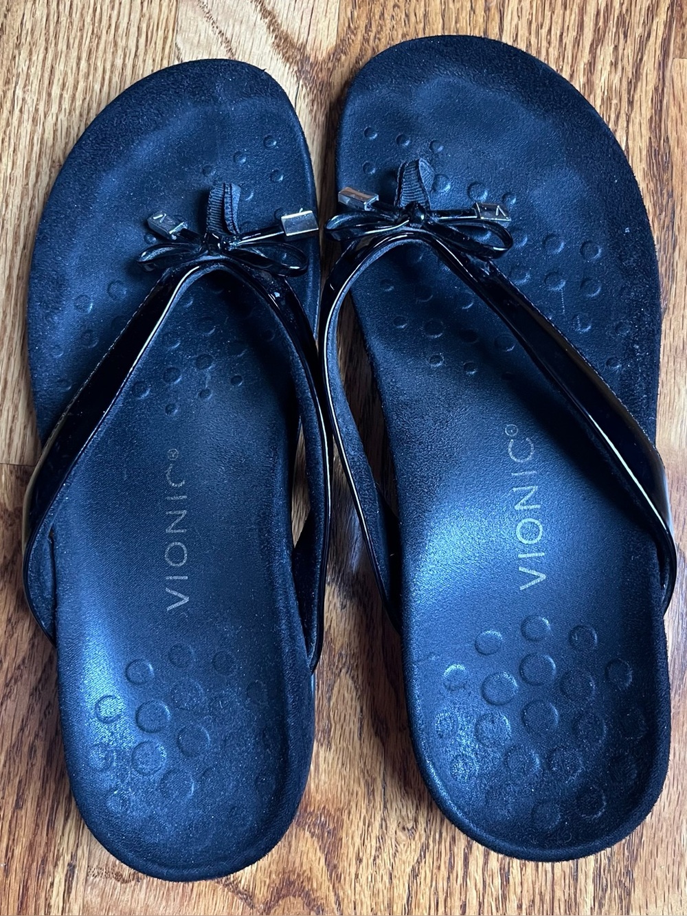 Vionic Women's Bella Patent Leather Sandals size 8